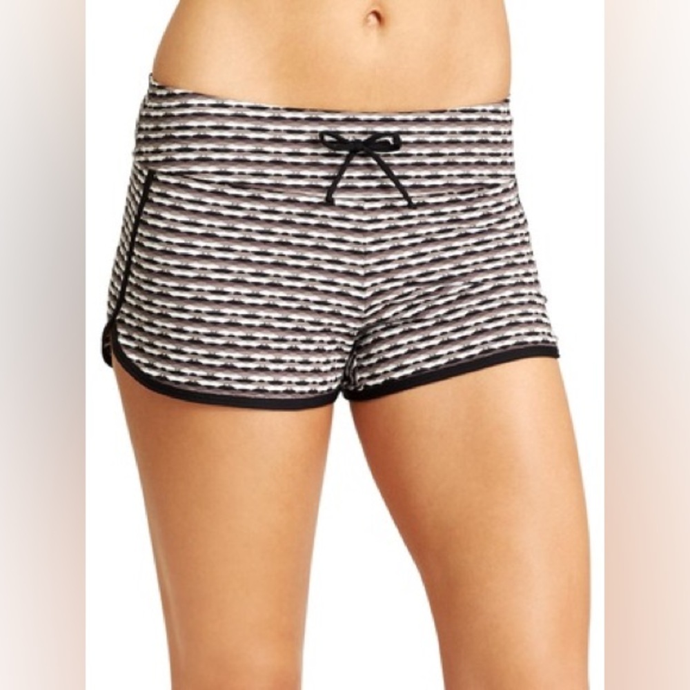 Athleta Waveline Kata Swim Short in Foxtail Taupe size XS - Picture 1 of 5